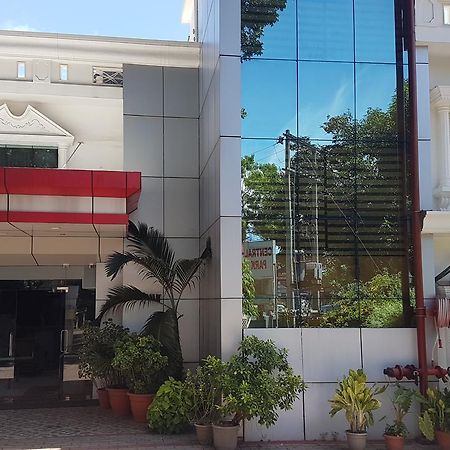The Central Park Kollam Exterior foto